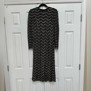 NWT  Gorgeous brand new St. John Drress